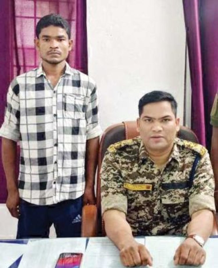 ईनामी नक्सली गिरफ्तार