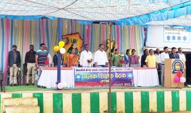 दस स्कूलों की पालक शिक्षक मेगा बैठक