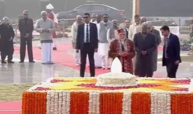 PM मोदी, शाह, आंध्र CM नायडू ने’सदैव अटल’ स्मारक पहुंचकर दी पूर्व प्रधानमंत्री को श्रद्धांजलि