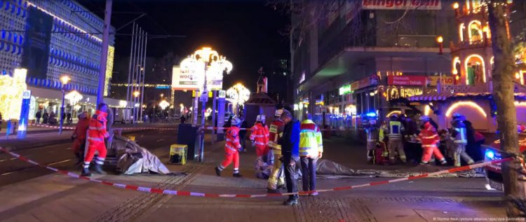 जर्मनी: क्रिसमस मार्केट में कार घुसी, दो की मौत