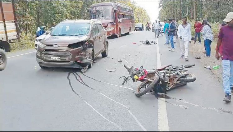 कार-बाइक की टक्कर, 2 घायल, एक की हालत नाजुक